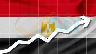 تقرير: مصر تواجه تحديات اقتصادية مع توقع نمو بنسبة 3.5% في 2025