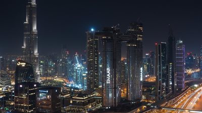 تقرير دولي يُبقي توقعات نمو اقتصاد الإمارات عند 4.6 % مدفوعًا بالتنويع الاقتصادي والبنية التحتية