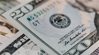 الدرهم الإماراتي يواصل أداءه القوي مدعومًا بنمو القطاع غير النفطي وتزايد ثقة المستثمرين وسعر صرفه ليوم 27 يوليو 2025