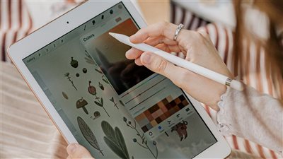 الجماليات الحسابية: فنانون يستخدمون الخوارزميات والذكاء الاصطناعي لإنتاج أعمال فنية تتطور وتتغير باستمرار