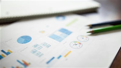 تغيّرات لافتة: هزة في مجال الاستشارات بسبب تقدم الذكاء الاصطناعي وارتفاع الآلات على حساب البشر