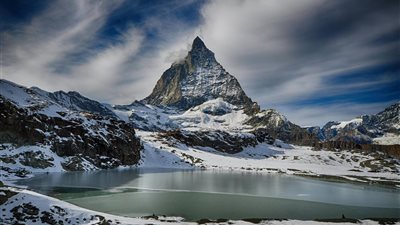 عبور عبر الحواجز: مسافرون يحكون كيف تمكنوا من التكيّف مع مسارات غير مألوفة في بِلَتن حيث الانهيارات الجليدية تروّح منطق الحكمة في مواجهة الطبيعة