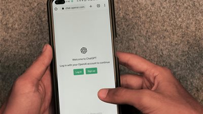 تحذير تنظيمي جديد: مفوض التجارة الفدرالي يبدأ تحقيقًا في شات بوتات OpenAI وMeta وعدد من الشركات بسبب مخاوف الأمان والخصوصية 