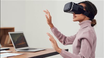 منصات التعلم تستخدم الواقع المعزز لتعزيز مهارة التفكير النقدي لدى المتعلمين