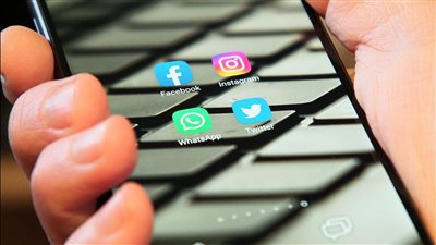 Meta Platforms توقع اتفاقيات مع وكالات إخبارية لتعزيز خدمات الأخبار الفورية باستخدام الذكاء الاصطناعي