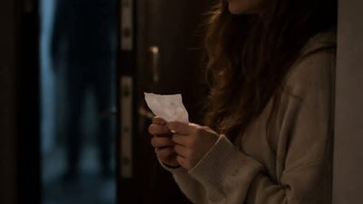قضيتُ 15 عامًا أغسل دورات المياه العامة وأمسح الأرضيات لأبني قصرًا لعائلتي.