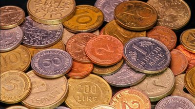 الدرهم الإماراتي يقف عند مستويات ثابتة مقابل الجنيه المصري في الأسواق المحلية ليوم 8 يناير 2026