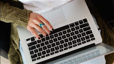 شراكة استراتيجية بين Coder وWorld Wide Technology لتسريع تطوير الذكاء الاصطناعي المؤسسي الآمن عبر السحابة