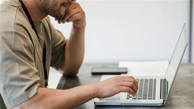 تحليل عالمي يُبرز ارتفاع الطلب على مهارات جديدة في سوق العمل يصبح مفتاحاً للبقاء والمنافسة في الاقتصاد الرقمي