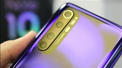 إعلانات بارزة في مؤتمر MWC 2026 تكشف عن موجة هواتف تعتمد على الذكاء الاصطناعي المدمج مباشرة داخل الجهاز دون الحاجة إلى السحابة
