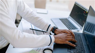 موجة جديدة من أدوات التطوير الذاتي الشاملة لعام 2026 تدمج نصائح التفكير المتواصل